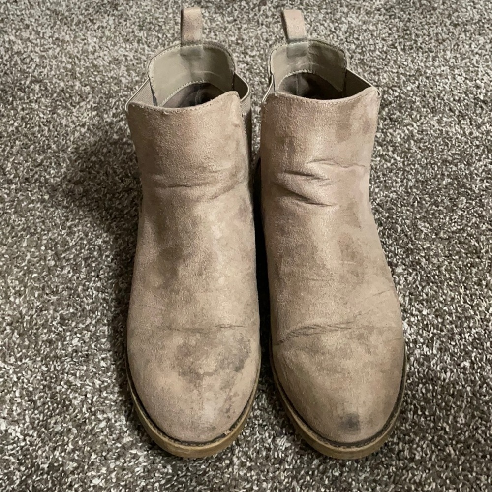 Kent Way Kenneth Cole Gray Chelsea Boots
